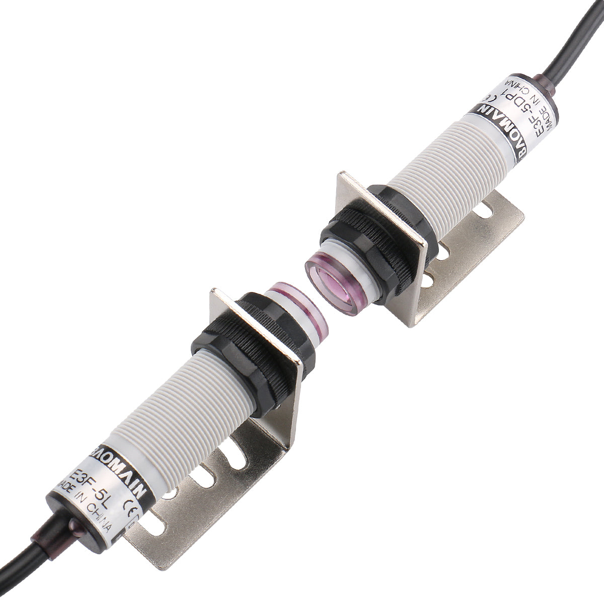Baomain 1 Paar M18 Infrarot-Durchgangsstrahl-Reflexions-optischer fotoelektrischer Sensorschalter E3F-5DP1+5L PNP NO 10-30 VDC Erfassungsabstand 5 m 3 Drähte mit Montagehalterung